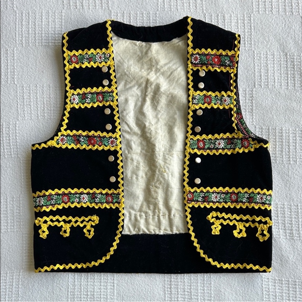 Children’s Handmade Polish Folklore Black velvet vest size small